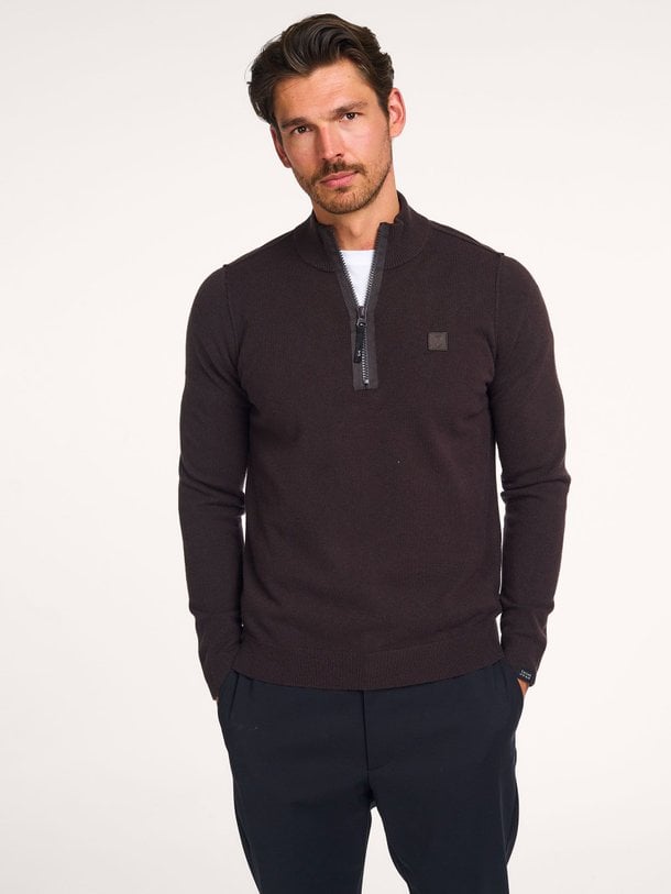 Ontdek de Clifden wolmix trui van Butcher of Blue in de kleur donkerbruin bij Orangebag. Op werkdagen voor 21:45 besteld, morgen in huis.