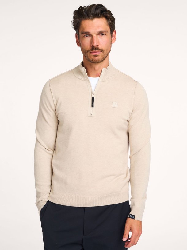 Ontdek de Clifden wolmix gemêleerde trui van Butcher of Blue in de kleur zand bij Orangebag. Op werkdagen voor 21:45 besteld, morgen in huis.