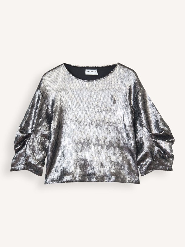 Ontdek de Camille viscosemix top met pailletten van Nathalie Vleeschouwer in de kleur zilverkleur bij Orangebag. Op werkdagen voor 21:45 besteld, morgen in huis.