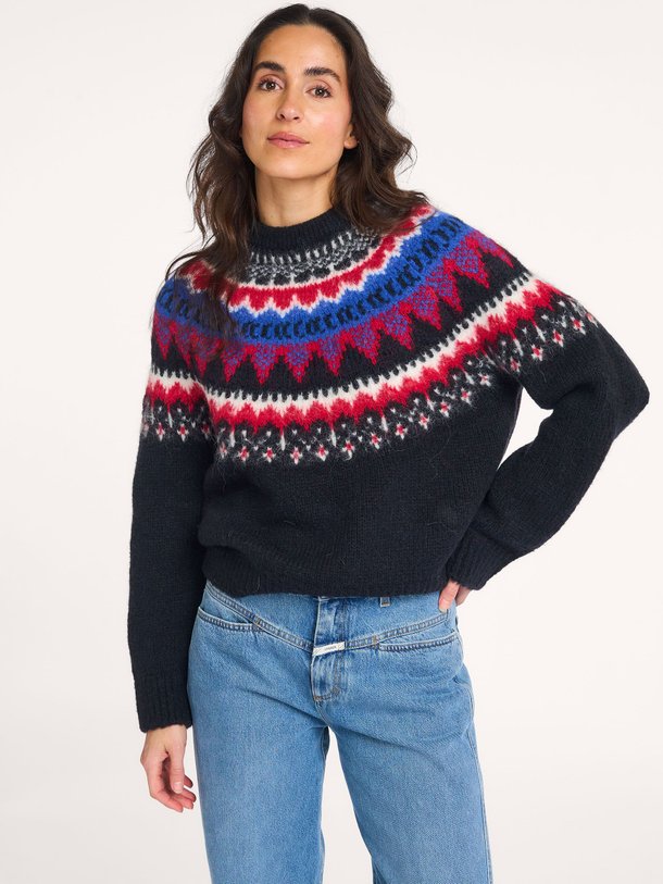 Ontdek de Wolmix trui met dessin van Closed in de kleur zwart bij Orangebag. Op werkdagen voor 21:45 besteld, morgen in huis.