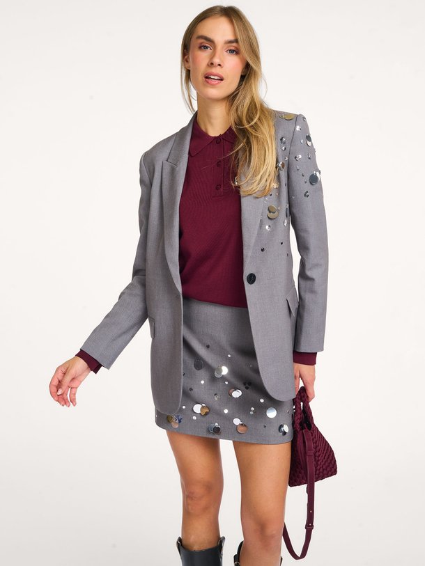 Ontdek de Tailor viscosemix blazer van Copenhagen Muse in de kleur lichtgrijs bij Orangebag. Op werkdagen voor 21:45 besteld, morgen in huis.