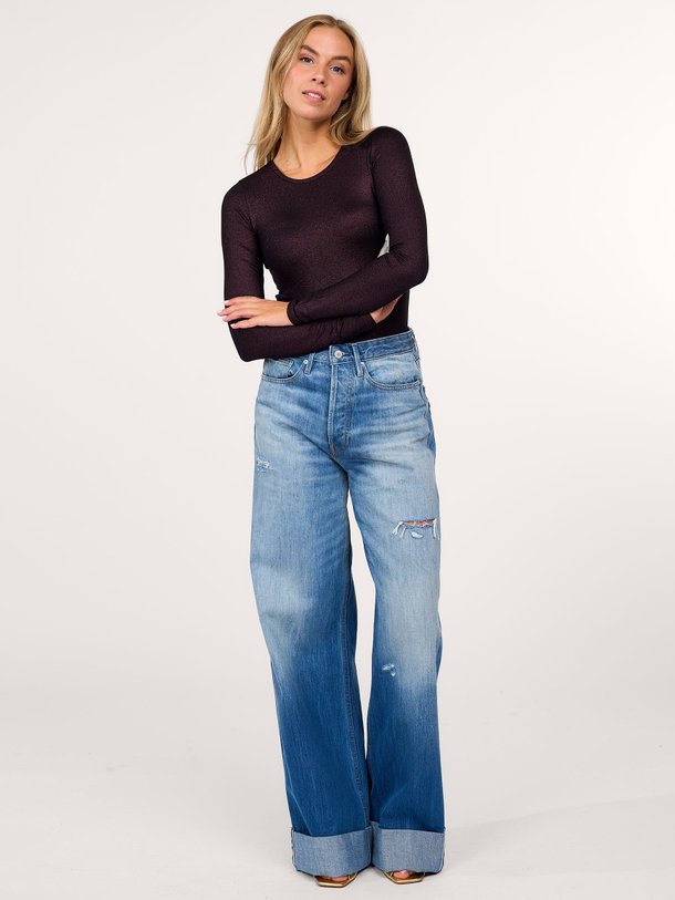 Ontdek de M014 Viscosemix top met gliltters van Majestic Filatures in de kleur zwart bij Orangebag. Op werkdagen voor 21:45 besteld, morgen in huis.