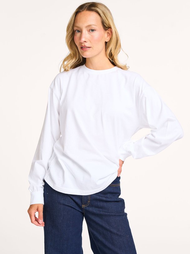 Ontdek de Organic cotton oversized longsleeve van Colorful Standard in de kleur off-white bij Orangebag. Op werkdagen voor 21:45 besteld, morgen in huis.