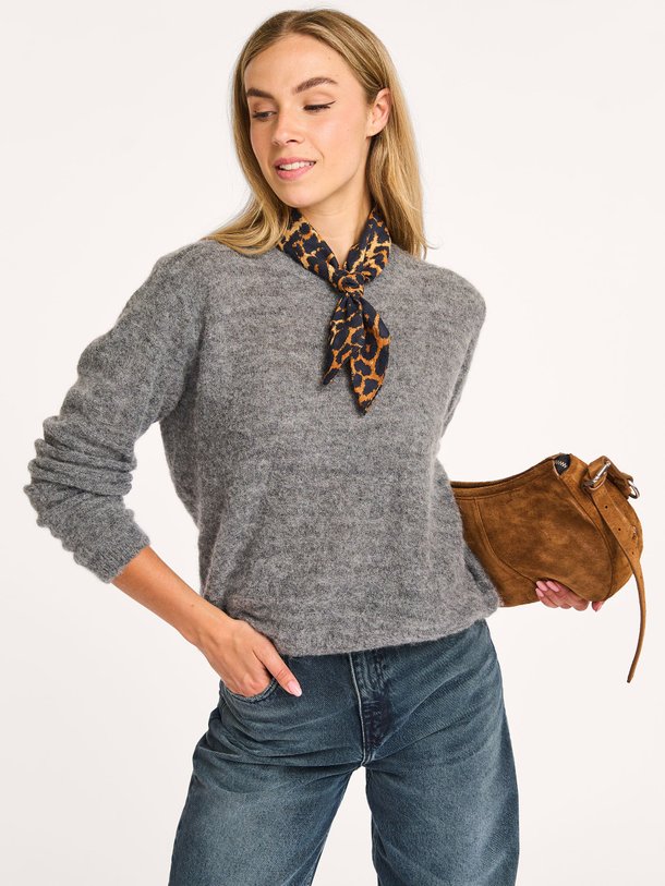 Ontdek de Gwen alpacamix gemêleerde trui van By-Bar in de kleur donkergrijs bij Orangebag. Op werkdagen voor 21:45 besteld, morgen in huis.