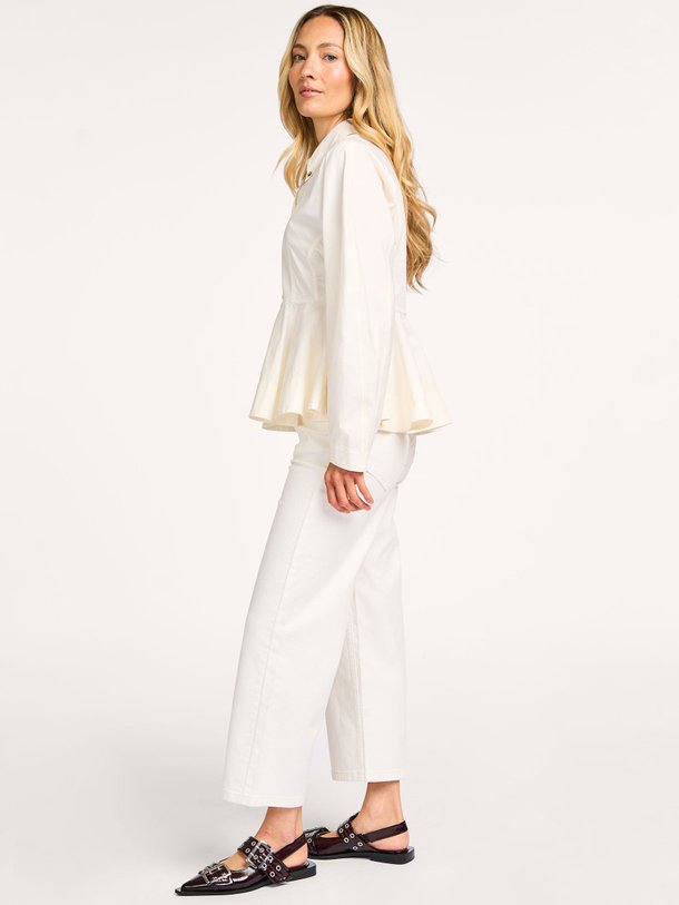 Ontdek de Organic cotton peplum blouse van Ganni in de kleur off-white bij Orangebag. Op werkdagen voor 21:45 besteld, morgen in huis.