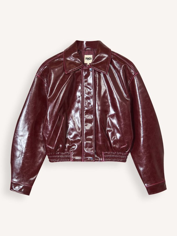 Ontdek de Lak leatherlook jack van Frnch in de kleur bordeauxrood bij Orangebag. Op werkdagen voor 21:45 besteld, morgen in huis.