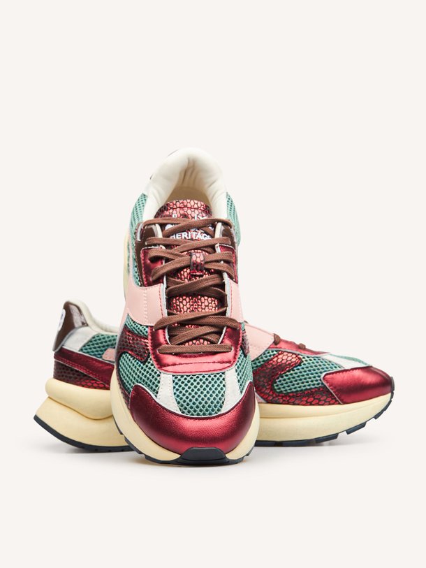 Ontdek de Mercury Elite lederen metallic sneakers van Diadora in de kleur bordeauxrood bij Orangebag. Op werkdagen voor 21:45 besteld, morgen in huis.
