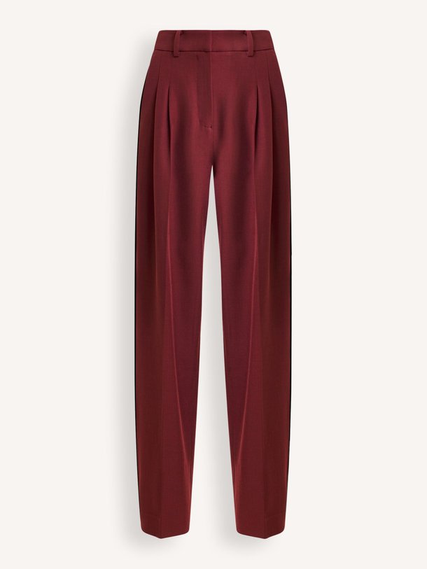 Ontdek de Icci geweven broek van Essentiel Antwerp in de kleur bordeauxrood bij Orangebag. Op werkdagen voor 21:45 besteld, morgen in huis.