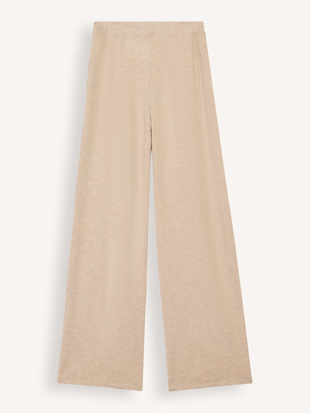 Ontdek de M004 Viscosemix gemêleerde joggingbroek van Majestic Filatures in de kleur beige bij Orangebag. Op werkdagen voor 21:45 besteld, morgen in huis.