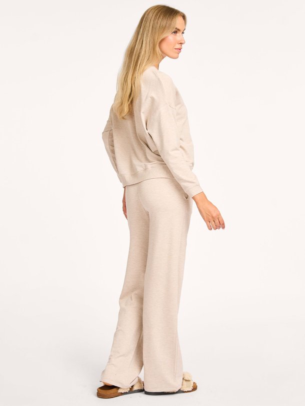 Ontdek de M004 Viscosemix gemêleerde joggingbroek van Majestic Filatures in de kleur beige bij Orangebag. Op werkdagen voor 21:45 besteld, morgen in huis.