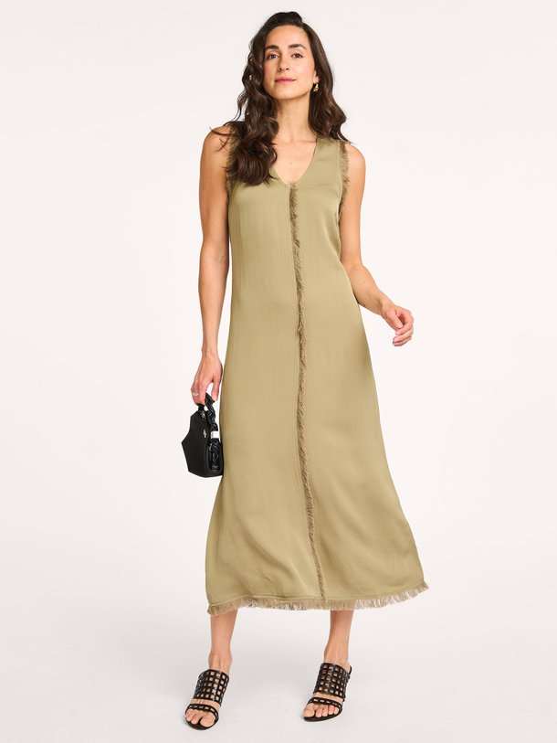 Ontdek de Dasha viscose maxi jurk van DAY Birger et Mikkelsen in de kleur kaki bij Orangebag. Op werkdagen voor 21:45 besteld, morgen in huis.