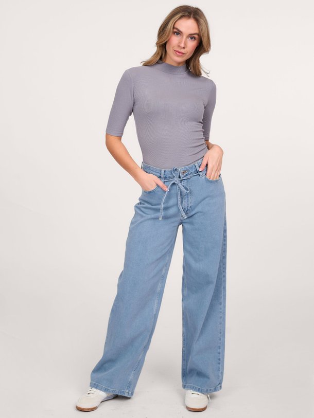 Ontdek de Krown eco vero viscosemix rib T-shirt van Modstrom in de kleur grijs bij Orangebag. Op werkdagen voor 21:45 besteld, morgen in huis.