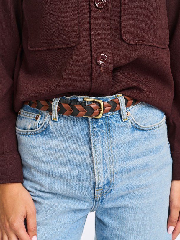 Ontdek de Lena lederen gevlochten riem van Becksondergaard in de kleur zwart bij Orangebag. Op werkdagen voor 21:45 besteld, morgen in huis.