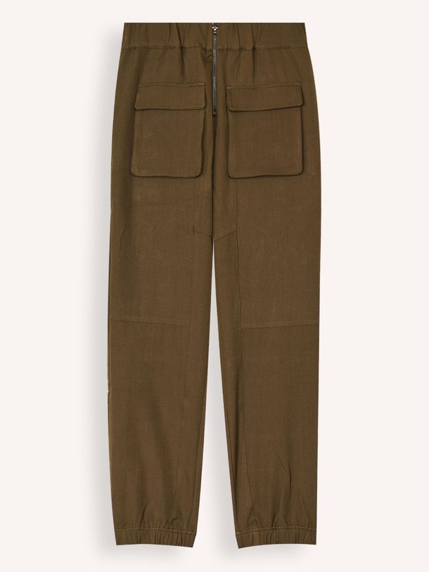 Ontdek de Luna geweven cargo broek van Co'Couture in de kleur olijfgroen bij Orangebag. Op werkdagen voor 21:45 besteld, morgen in huis.