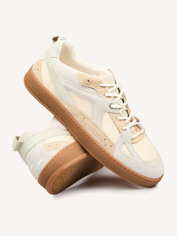 Ontdek de Prism Peak suède sneakers van Filling Pieces in de kleur beige bij Orangebag. Op werkdagen voor 21:45 besteld, morgen in huis.