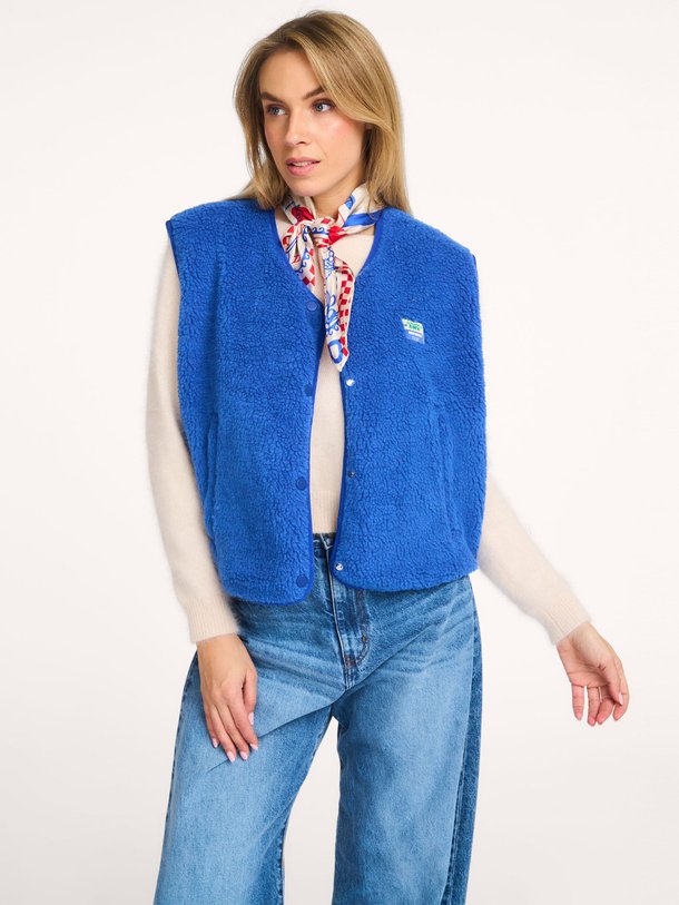 Ontdek de Hoktown teddy gilet van American Vintage in de kleur blauw bij Orangebag. Op werkdagen voor 21:45 besteld, morgen in huis.