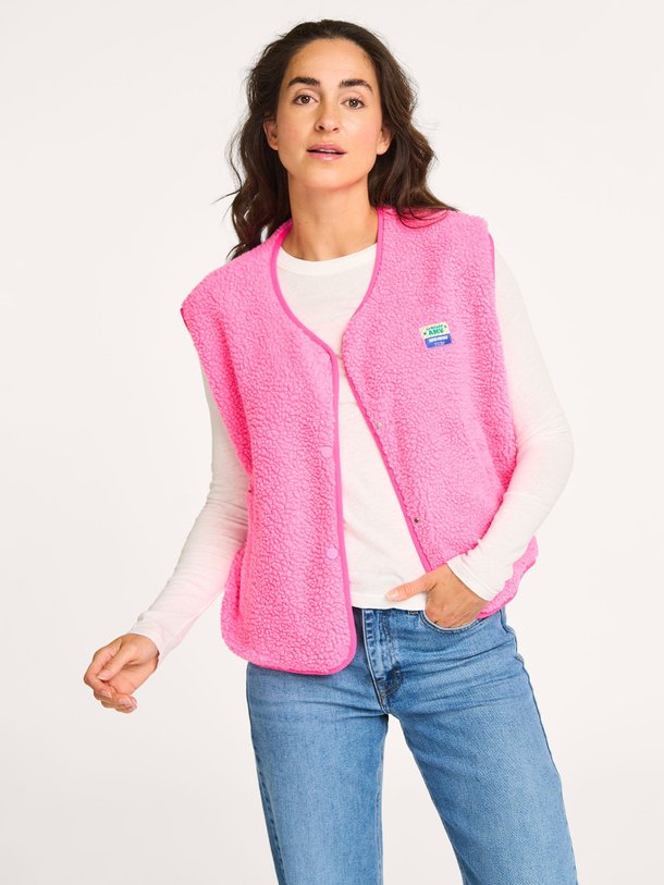 Ontdek de Hoktown geweven teddy gilet van American Vintage in de kleur roze bij Orangebag. Op werkdagen voor 21:45 besteld, morgen in huis.