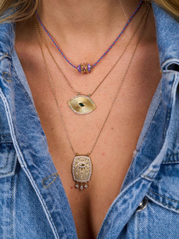 Ontdek de Purple Talisman ketting met hanger van Mya-Bay in de kleur paars bij Orangebag. Op werkdagen voor 21:45 besteld, morgen in huis.