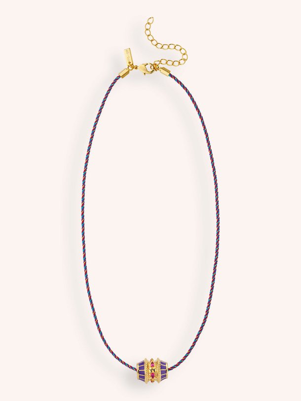 Ontdek de Purple Talisman ketting met hanger van Mya-Bay in de kleur paars bij Orangebag. Op werkdagen voor 21:45 besteld, morgen in huis.