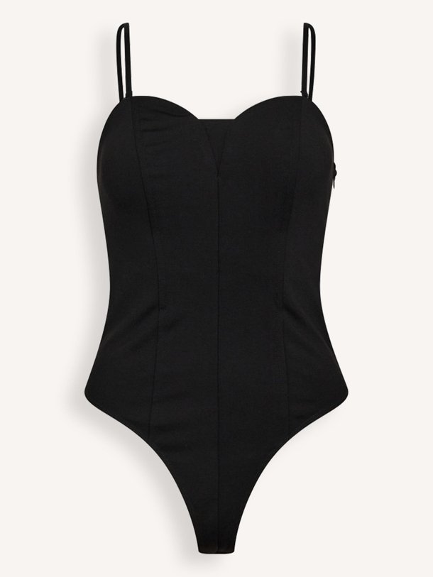 Ontdek de Colton viscosemix body van Co'Couture in de kleur zwart bij Orangebag. Op werkdagen voor 21:45 besteld, morgen in huis.