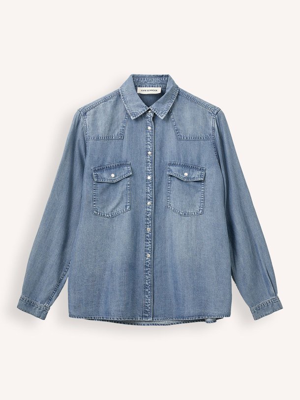 Ontdek de Denim blouse van Sofie Schnoor in de kleur blauw bij Orangebag. Op werkdagen voor 21:45 besteld, morgen in huis.