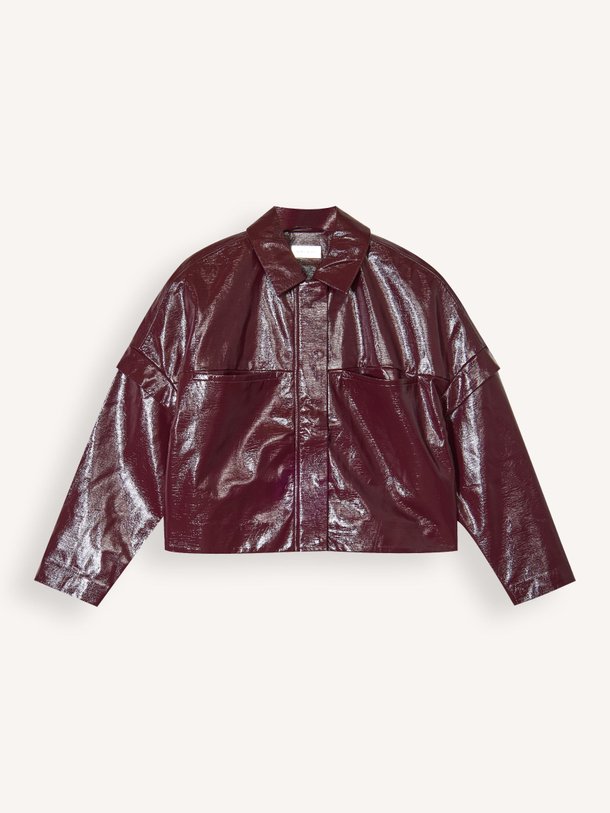 Ontdek de Paradis viscosemix leatherlook jack van Karma Koma in de kleur bordeauxrood bij Orangebag. Op werkdagen voor 21:45 besteld, morgen in huis.