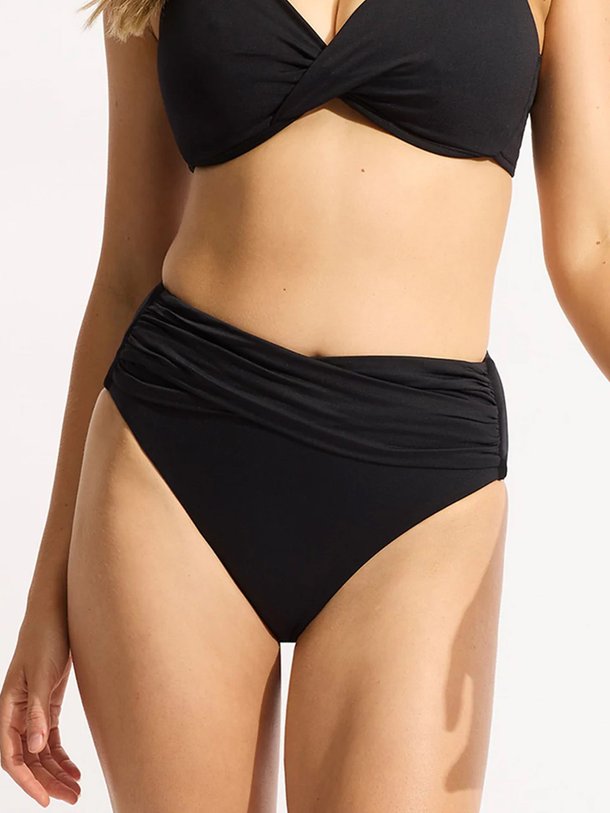 Ontdek de Seafolly Collective High Waist Wrap Front Pant van Seafolly in de kleur zwart bij Orangebag. Op werkdagen voor 21:45 besteld, morgen in huis.
