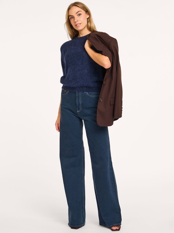 Ontdek de Miku high waist wide leg stretch jeans van Denham in de kleur donkerblauw bij Orangebag. Op werkdagen voor 21:45 besteld, morgen in huis.