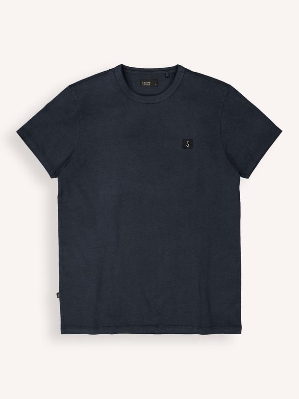 Butcher Of Blue Organic Cotton T-Shirt - Donkerblauw Ontdek de Organic cotton T-shirt van Butcher of Blue in de kleur donkerblauw bij Orangebag. Op werkdagen voor 21:45 besteld, morgen in huis.