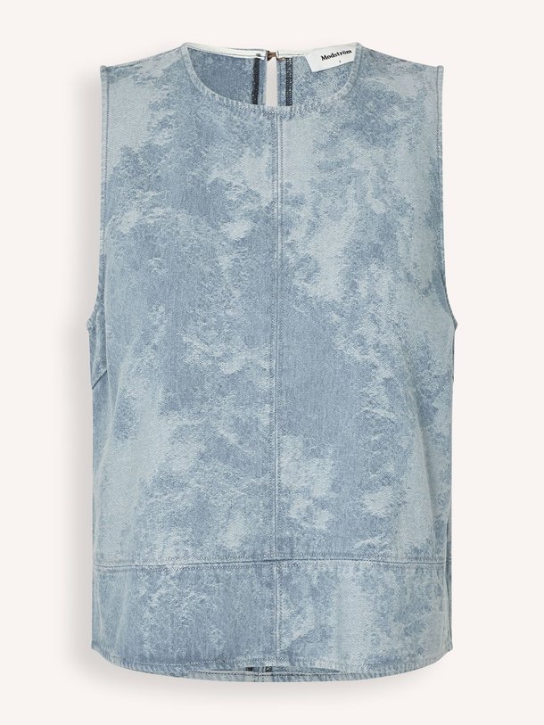 Ontdek de Newland denim top van Modstrom in de kleur blauw bij Orangebag. Op werkdagen voor 21:45 besteld, morgen in huis.