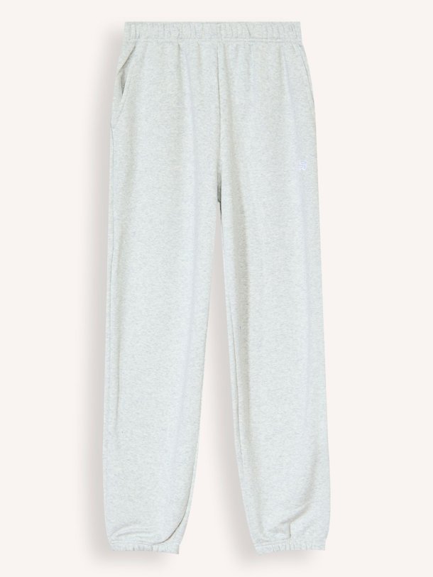 Ontdek de Katoenmix joggingbroek van New Balance in de kleur lichtgrijs bij Orangebag. Op werkdagen voor 21:45 besteld, morgen in huis.