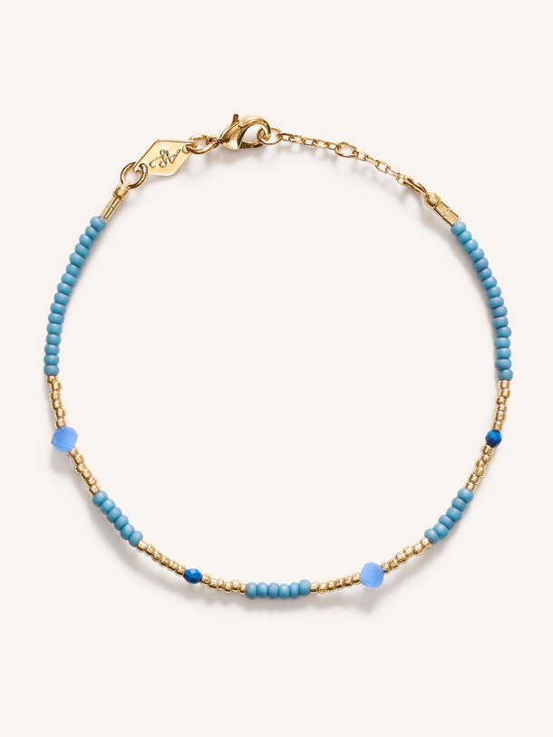 Ontdek de Clemence vergulde armband met kralen van Anni Lu in de kleur blauw bij Orangebag. Op werkdagen voor 21:45 besteld, morgen in huis.