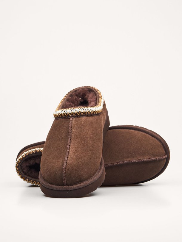 Ontdek de Tasman suède loafers van Ugg in de kleur donkerbruin bij Orangebag. Op werkdagen voor 21:45 besteld, morgen in huis.