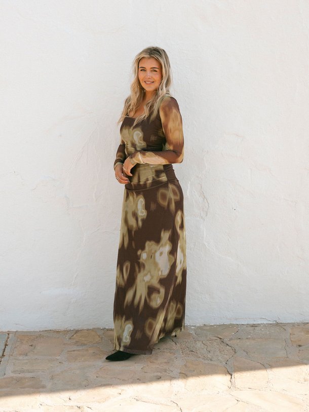 Ontdek de Amy mesh jurk met print van Bolina Island in de kleur bruin bij Orangebag. Op werkdagen voor 21:45 besteld, morgen in huis.