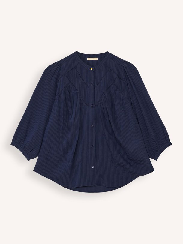 Ontdek de Savi viscose/katoenmix blouse van Sessun in de kleur donkerblauw bij Orangebag. Op werkdagen voor 21:45 besteld, morgen in huis.
