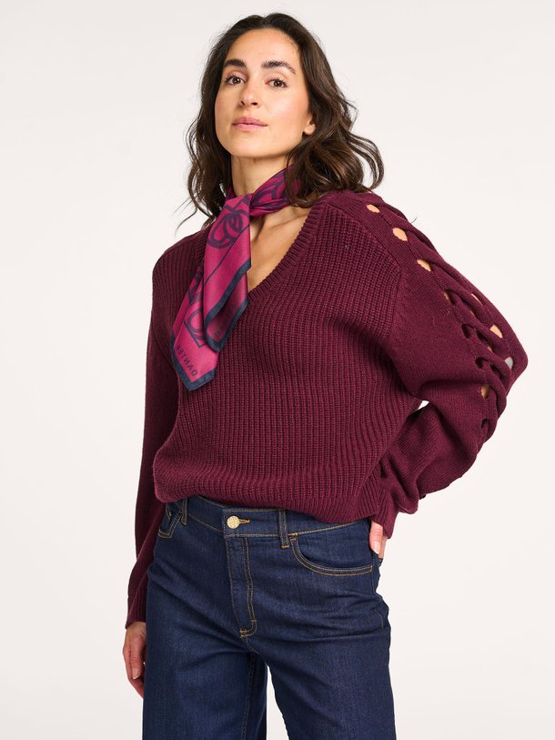 Ontdek de Palomo wolmix trui van Dante 6 in de kleur bordeauxrood bij Orangebag. Op werkdagen voor 21:45 besteld, morgen in huis.