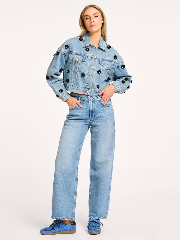 Ontdek de Denim jack van Alix The Label in de kleur blauw bij Orangebag. Op werkdagen voor 21:45 besteld, morgen in huis.