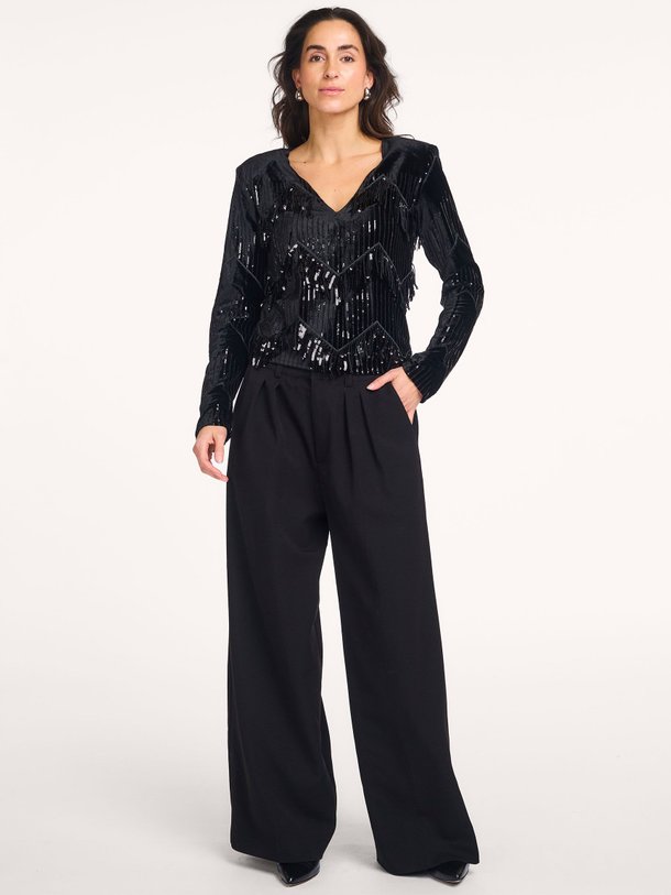 Ontdek de Moonlight geweven velourse top met pailletten van Iben in de kleur zwart bij Orangebag. Op werkdagen voor 21:45 besteld, morgen in huis.