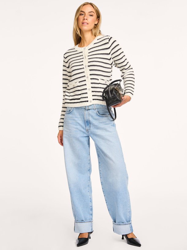 Ontdek de Kotom katoenmix gestreept vest van Copenhagen Muse in de kleur wit bij Orangebag. Op werkdagen voor 21:45 besteld, morgen in huis.