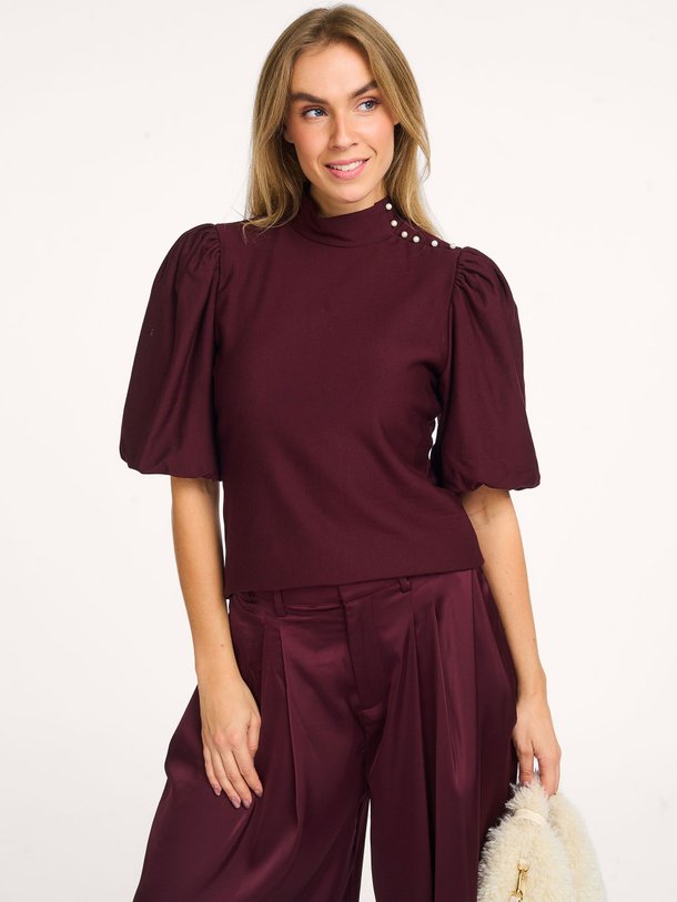 Ontdek de Aronia eco vero viscosemix top van Gestuz in de kleur bordeauxrood bij Orangebag. Op werkdagen voor 21:45 besteld, morgen in huis.