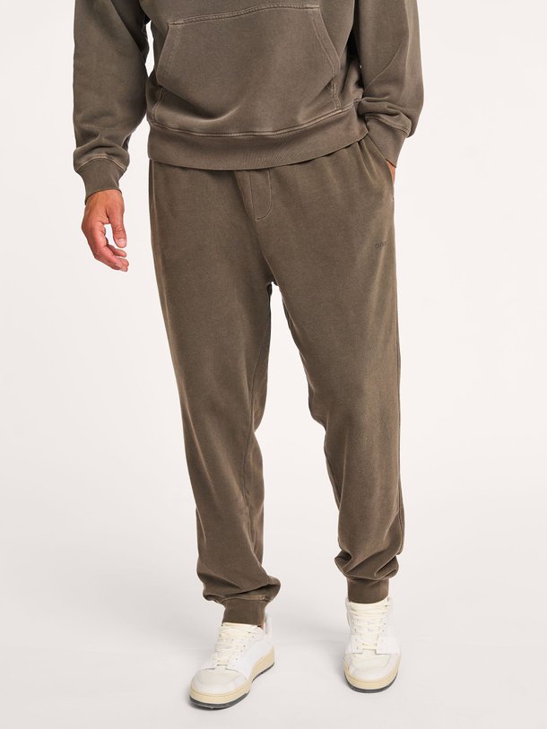 Ontdek de Organic cotton joggingsbroek van Closed in de kleur grijsgroen bij Orangebag. Op werkdagen voor 21:45 besteld, morgen in huis.