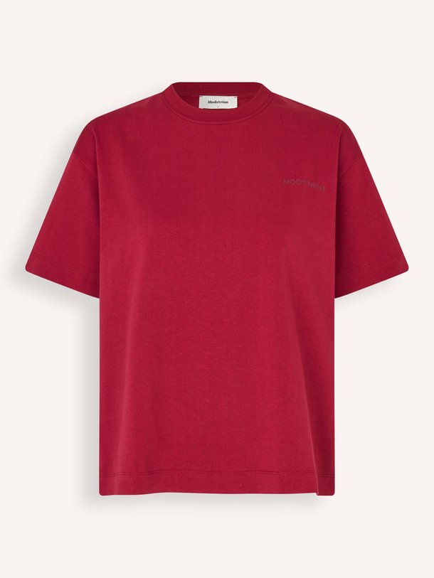 Ontdek de Takoda organic cotton T-shirt van Modstrom in de kleur bordeauxrood bij Orangebag. Op werkdagen voor 21:45 besteld, morgen in huis.