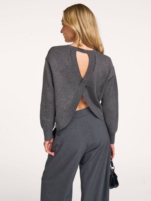 Ontdek de Payeti wolmix trui met lurex van Suncoo in de kleur donkergrijs bij Orangebag. Op werkdagen voor 21:45 besteld, morgen in huis.