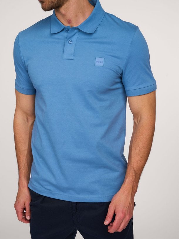 Ontdek de Passenger katoenmix piqué polo van Boss in de kleur blauw bij Orangebag. Op werkdagen voor 21:45 besteld, morgen in huis.