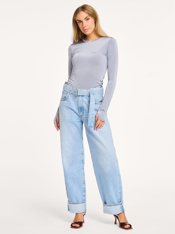 Ontdek de Lee jersey glanzende top van Sea Me Happy in de kleur grijs bij Orangebag. Op werkdagen voor 21:45 besteld, morgen in huis.