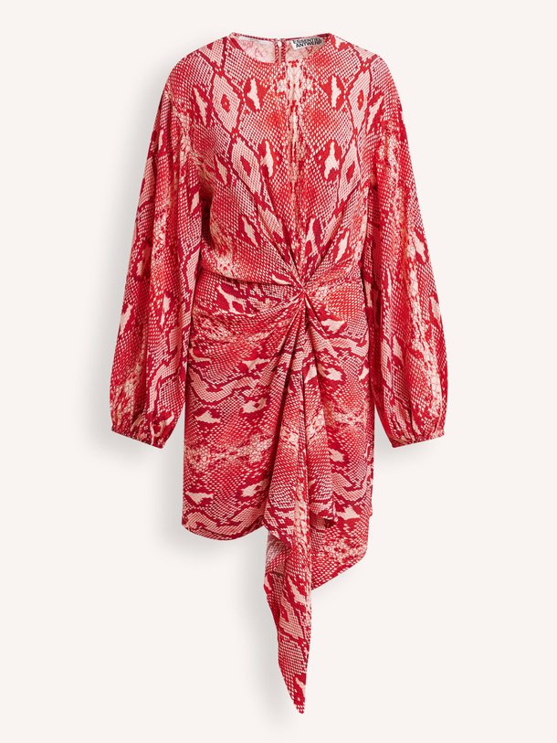 Ontdek de Ifrench viscose jurk met print van Essentiel Antwerp in de kleur rood bij Orangebag. Op werkdagen voor 21:45 besteld, morgen in huis.