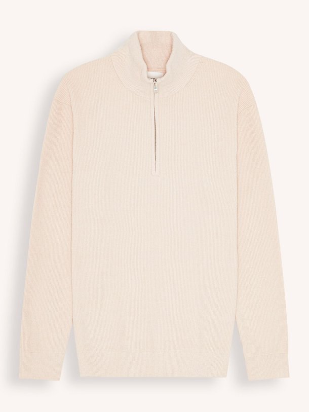 Ontdek de Danny ribgebreide trui van NN.07 in de kleur crème bij Orangebag. Op werkdagen voor 21:45 besteld, morgen in huis.