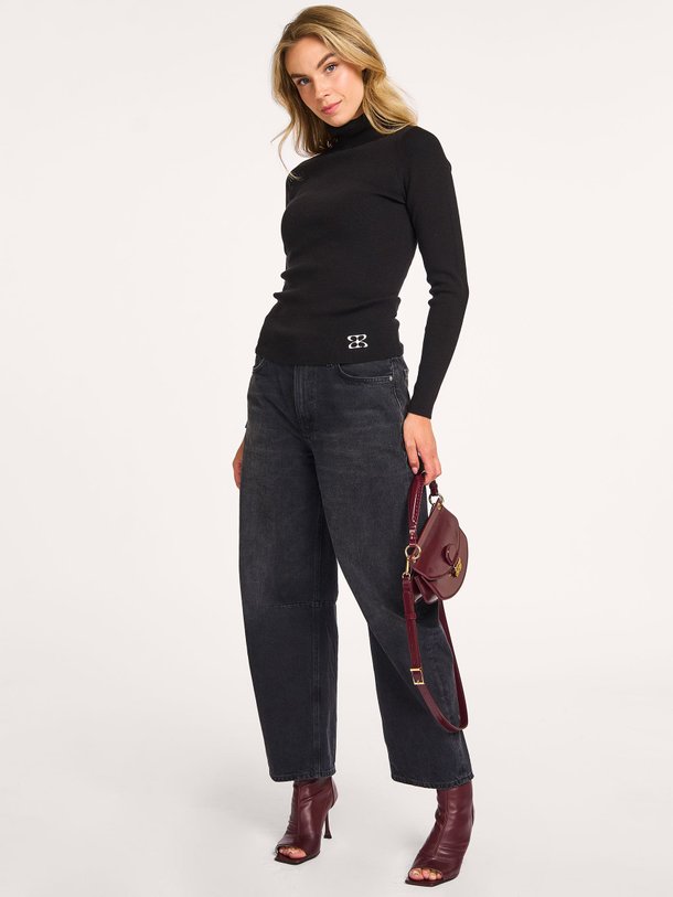 Ontdek de Ava viscosemix coltrui van Studio AR in de kleur zwart bij Orangebag. Op werkdagen voor 21:45 besteld, morgen in huis.