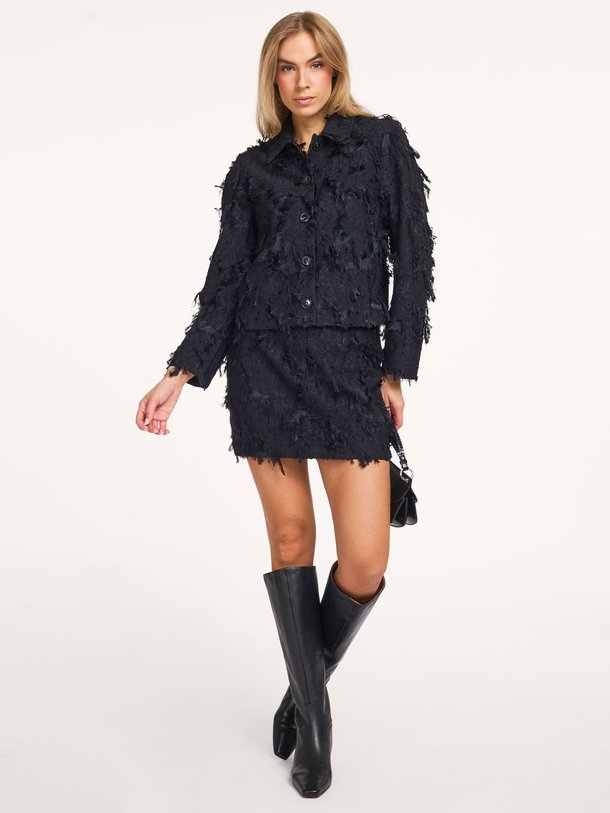 Ontdek de Samajsan katoenmix rok van Samsoe Samsoe in de kleur zwart bij Orangebag. Op werkdagen voor 21:45 besteld, morgen in huis.