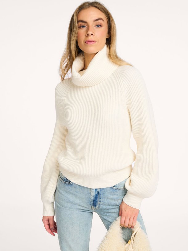 Ontdek de Wolmix rib coltrui van Yaya in de kleur off-white bij Orangebag. Op werkdagen voor 21:45 besteld, morgen in huis.
